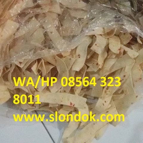 cara membuat slondok pedas manis,cara membuat slondok,cara membuat kerupuk slondok,membuat slondok pedas,slondok mentah,resep kerupuk slondok